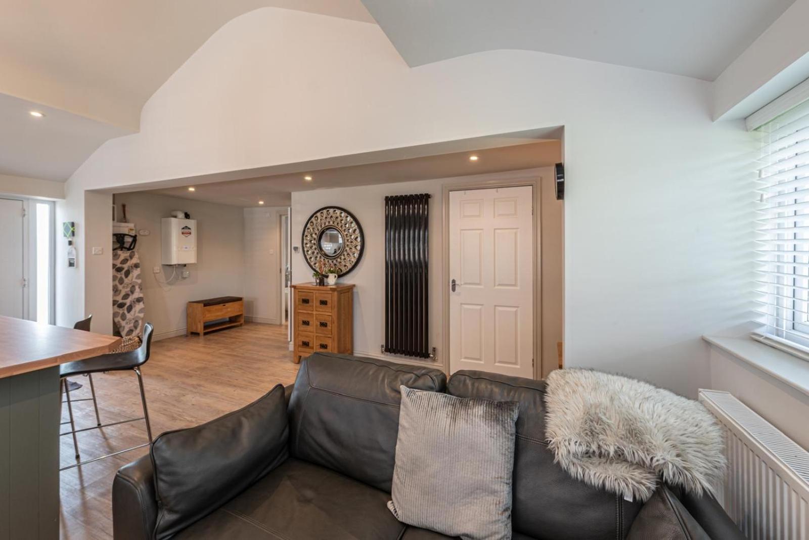 Quiet Self Contained Cottage Near Delamere Forest Cuddington  Bagian luar foto