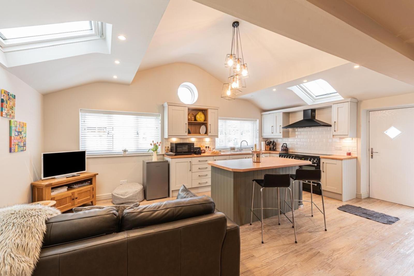Quiet Self Contained Cottage Near Delamere Forest Cuddington  Bagian luar foto