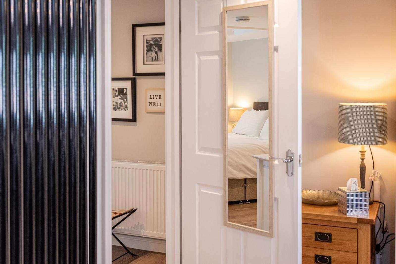 Quiet Self Contained Cottage Near Delamere Forest Cuddington  Bagian luar foto